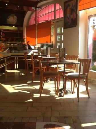 Cafe Capri